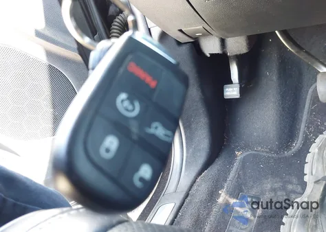 2015 Jeep Grand Cherokee Overland z USA, uszkodzony, nr VIN 1C4RJFCG5FC622245